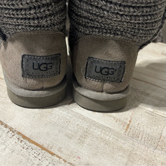 ❤️UGG Classic Shearling Candy SweaterBoots-Sz 6 - Picture 6 of 6